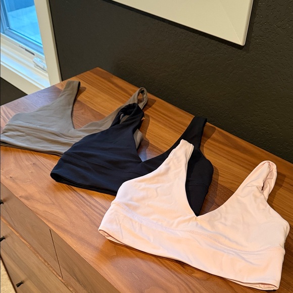 lululemon athletica Other - Lululemon Align V Neck Sports Bras Light Support Sz 8